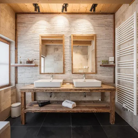 Charming Alpine In Weidach Chalet Leutasch